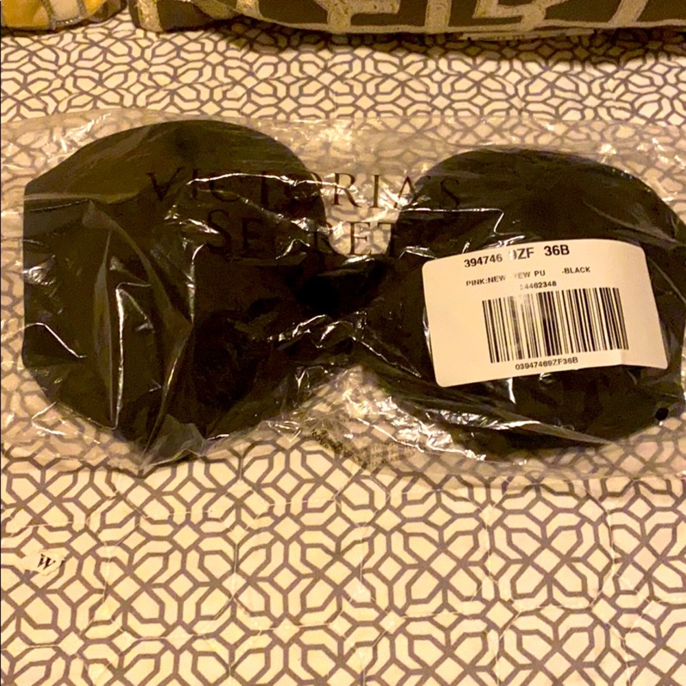 Victoria Secret wear everywhere push up bra